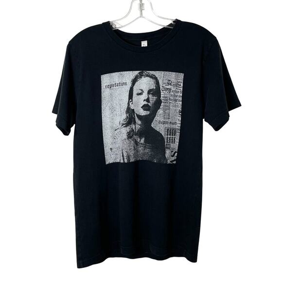 Taylor Swift Women's Reputation Cover T-Shirt M Black Short Sleeve Crew Neck Top - Picture 1 of 6
